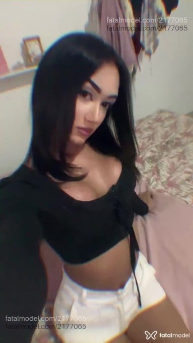 Acompanhante mulher trans morena (o) de olhos castanhos em Belo Horizonte - Safira