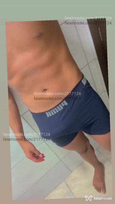 Acompanhante homem com cabelo castanho de olhos castanhos em Araranguá Acompanhante homem com cabelo castanho de olhos castanhos em Araranguá - Marcel Jnr