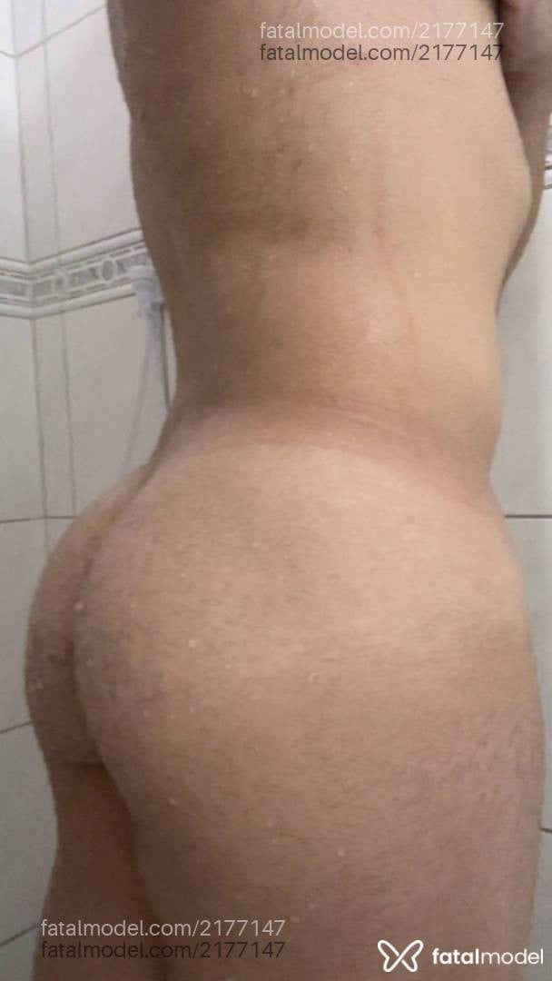 Acompanhante homem com cabelo castanho de olhos castanhos em São José Acompanhante homem com cabelo castanho de olhos castanhos em São José - Gutinho