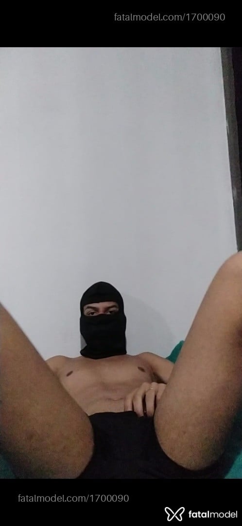 Acompanhante homem morena (o) de olhos castanhos - Putinhaa Acompanhante homem morena (o) de olhos castanhos - Putinhaa