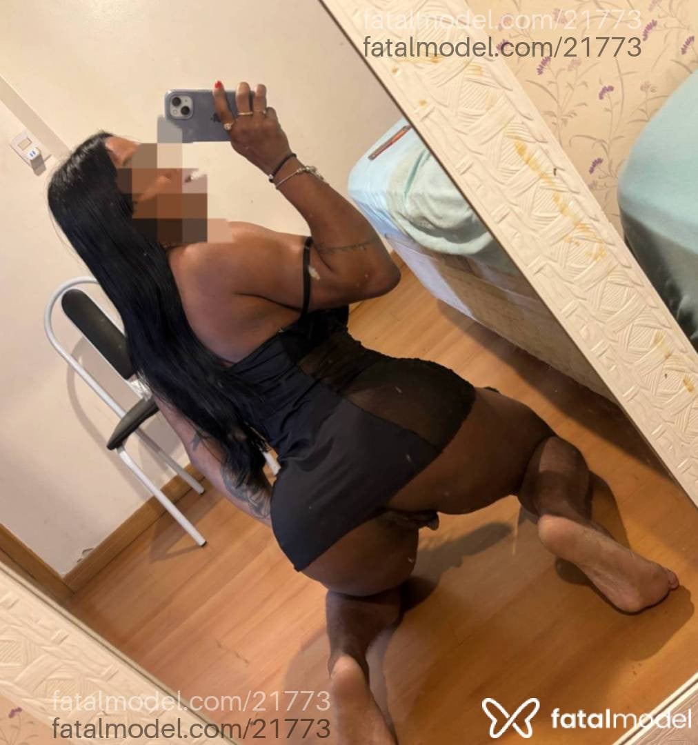Acompanhante mulher morena (o) de olhos pretos em Santa Maria - Camila