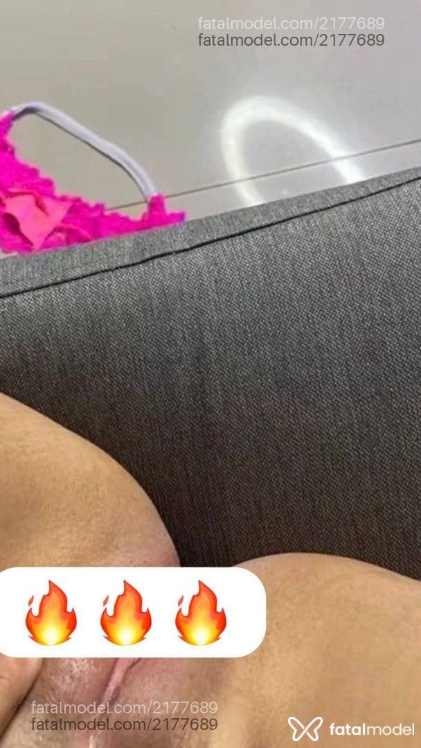 Acompanhante mulher loira (o) de olhos mel em Três Barras - Júlia