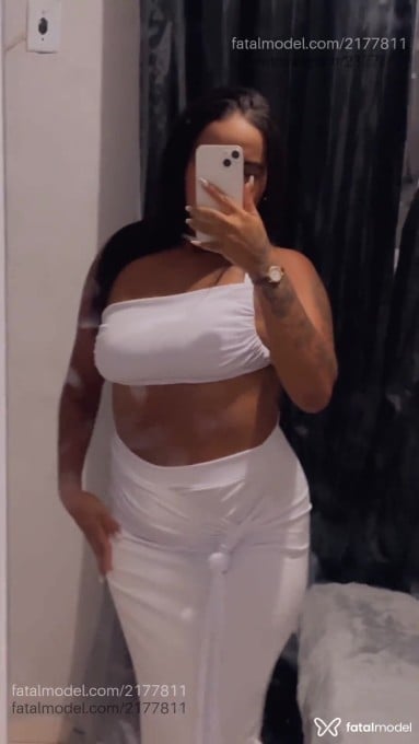 Acompanhante mulher com cabelo castanho de olhos castanhos em São Gonçalo - Melzinhaa