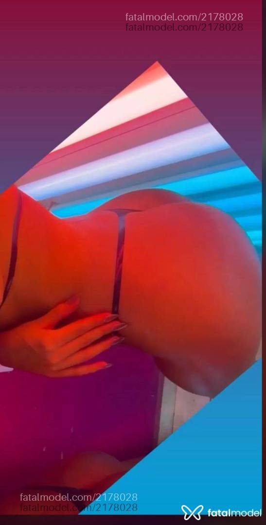 Acompanhante mulher morena (o) de olhos castanhos - Liaaa