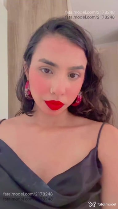 Acompanhante mulher morena (o) de olhos castanhos em São Paulo - Sol Rara