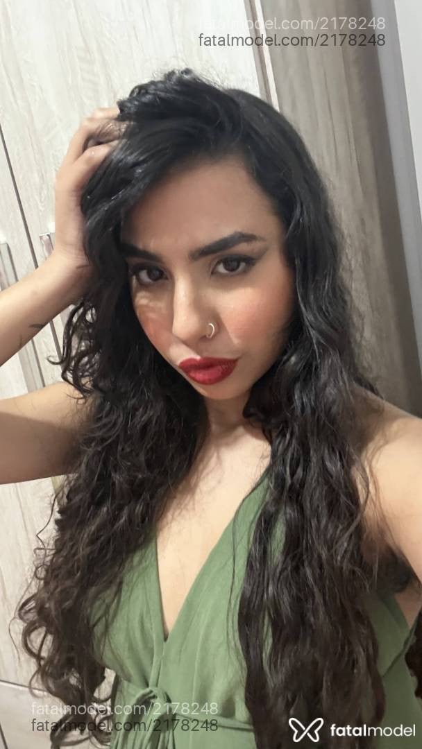 Acompanhante mulher morena (o) de olhos castanhos em São Paulo - Sol Rara