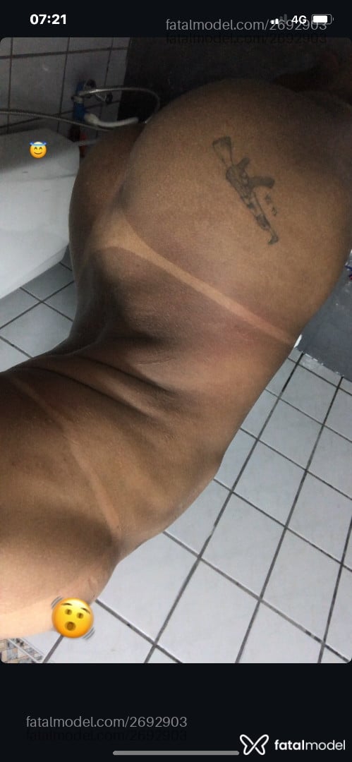 Acompanhante mulher trans morena (o) de olhos pretos em Cariacica Acompanhante mulher trans morena (o) de olhos pretos em Cariacica - Bahianinha