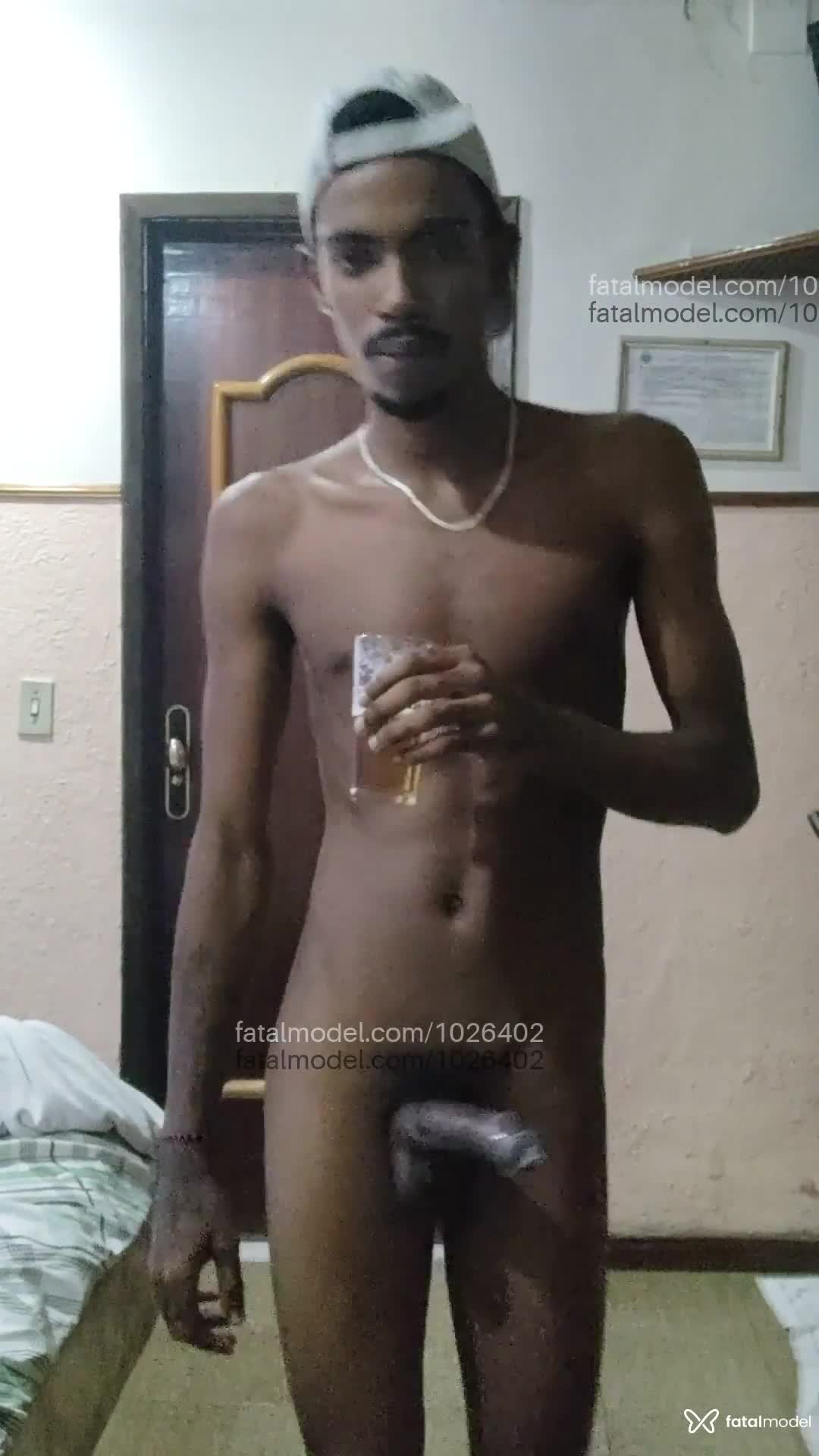 Acompanhante homem morena (o) de olhos castanhos em Nova Iguaçu - Natan