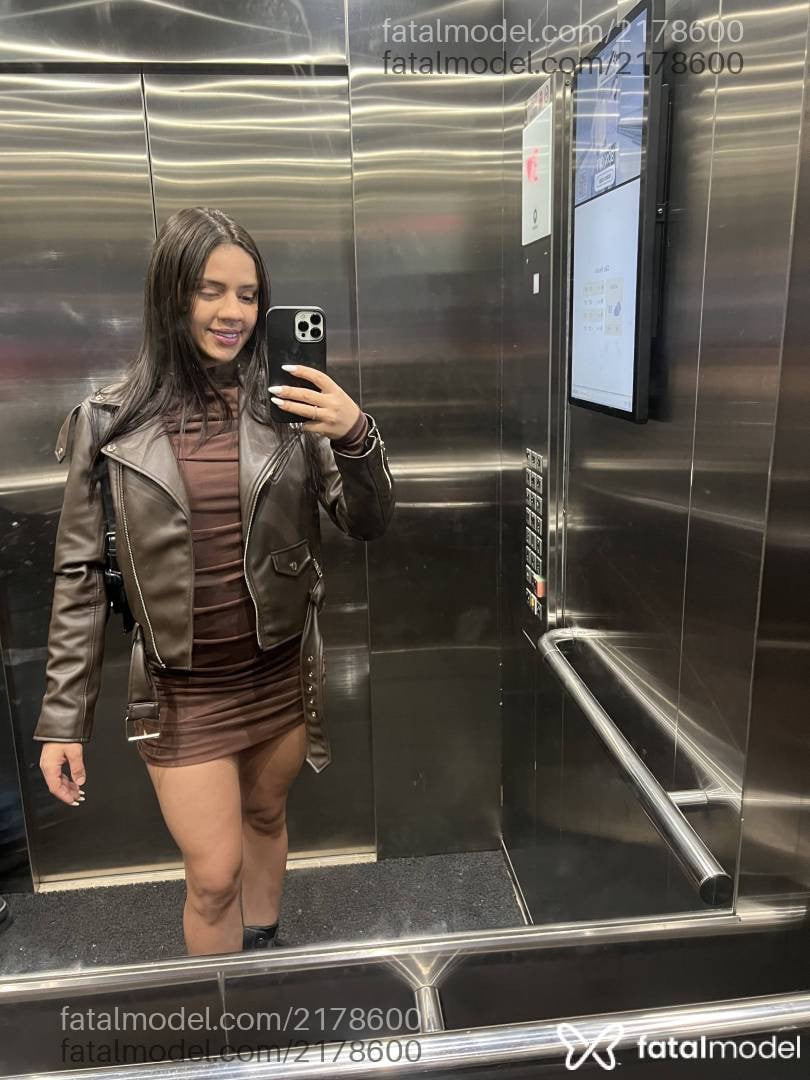Acompanhante mulher morena (o) de olhos castanhos - Rany Souza