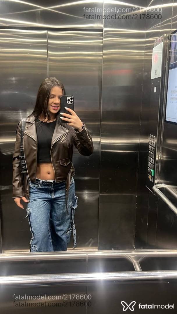 Acompanhante mulher morena (o) de olhos castanhos - Rany Souza
