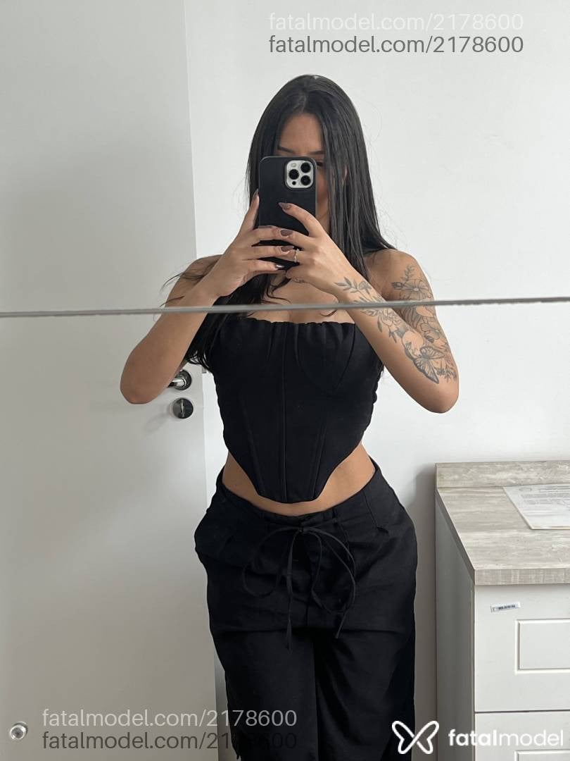 Acompanhante mulher morena (o) de olhos castanhos - Rany Souza