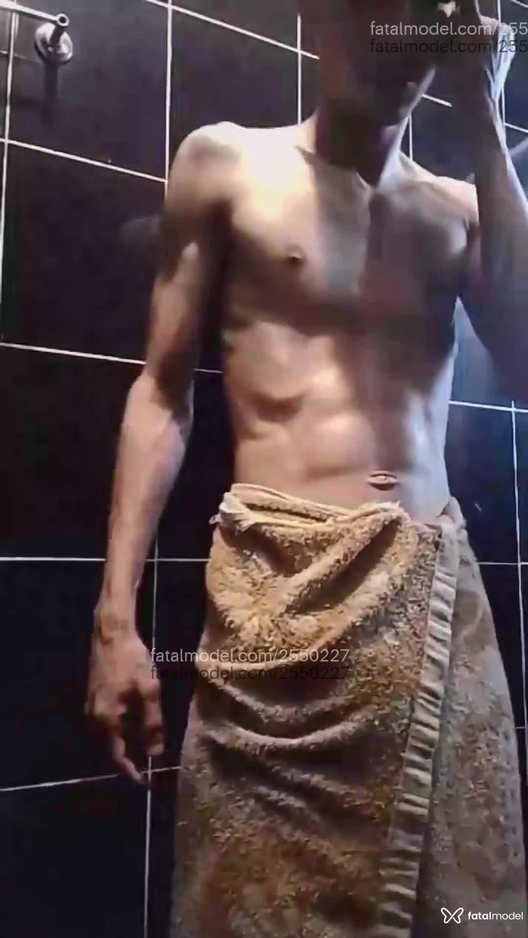 Acompanhante homem com cabelo castanho de olhos pretos em Serra Acompanhante homem com cabelo castanho de olhos pretos em Serra - Richard Alves