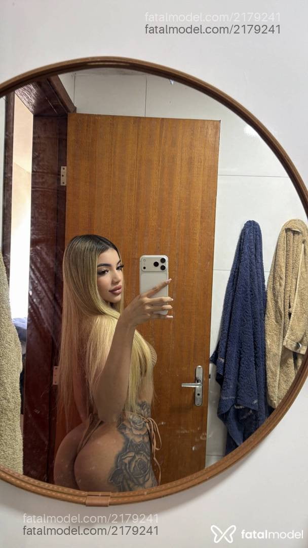 Acompanhante mulher loira (o) de olhos castanhos - Letícia Andrade