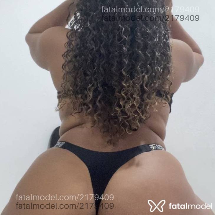 Acompanhante mulher morena (o) de olhos castanhos em Rio de Janeiro - Victória