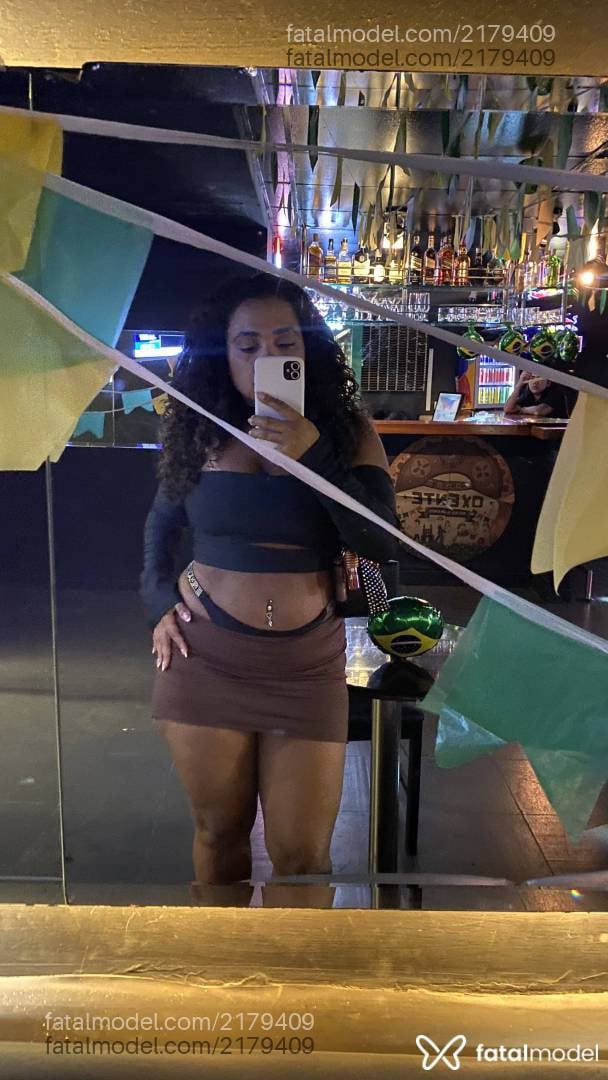 Acompanhante mulher morena (o) de olhos castanhos em Rio de Janeiro - Vic
