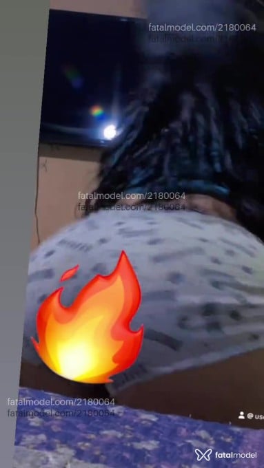 Acompanhante mulher morena (o) de olhos castanhos em Jataí Acompanhante mulher morena (o) de olhos castanhos em Jataí - Ravena