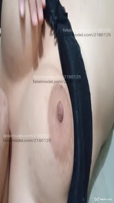 Acompanhante mulher com cabelo castanho de olhos castanhos em Virtual - Milena