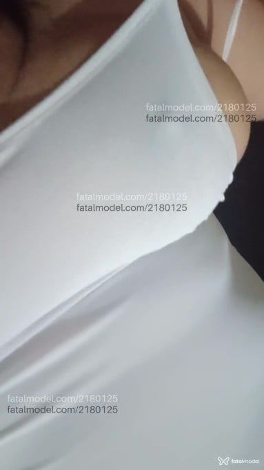Acompanhante mulher com cabelo castanho de olhos castanhos em Virtual - Milena