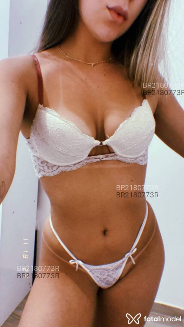 Acompanhante mulher loira (o) de olhos castanhos em São Paulo - Gabi Oliveira