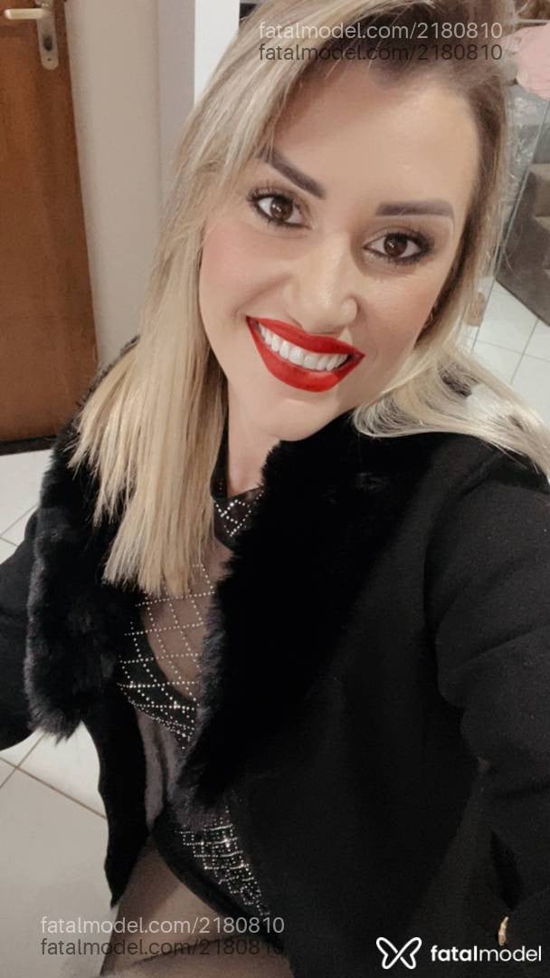 Acompanhante mulher loira (o) de olhos castanhos em Londrina - Cindy