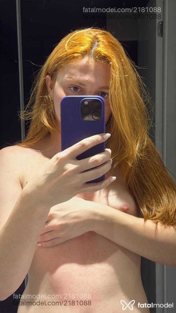 Acompanhante mulher trans ruiva (o) de olhos castanhos - Luiza Acompanhante mulher trans ruiva (o) de olhos castanhos - Luiza