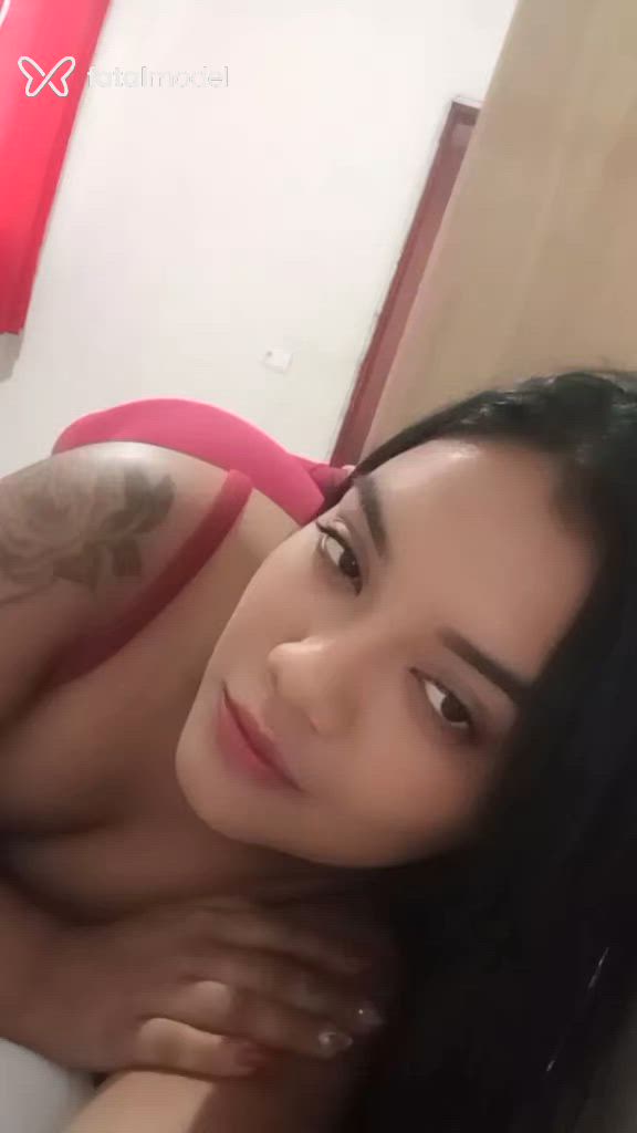 Acompanhante mulher morena (o) de olhos pretos - Paty