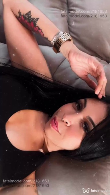 Acompanhante mulher morena (o) de olhos mel em Rondonópolis - Victoria