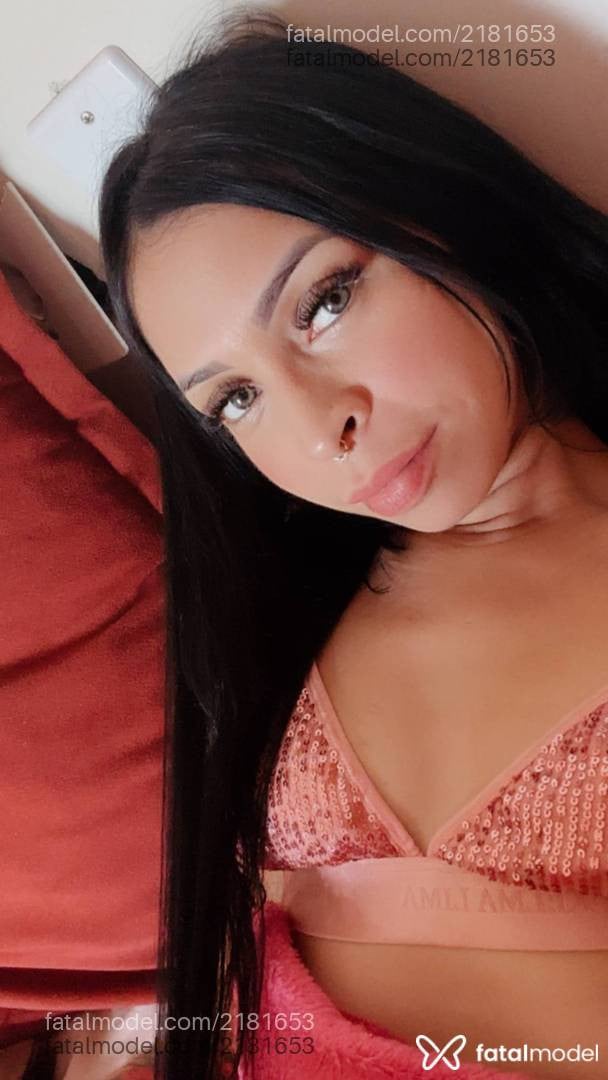 Acompanhante mulher morena (o) de olhos mel em Rondonópolis - Victoria
