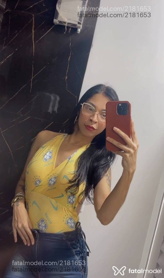 Acompanhante mulher morena (o) de olhos mel em Rondonópolis - Victoria