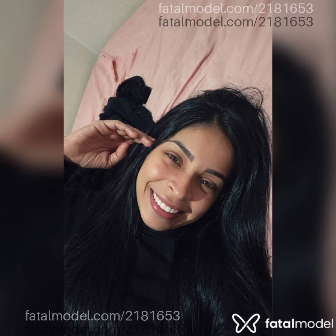 Acompanhante mulher morena (o) de olhos mel em Rondonópolis - Victoria