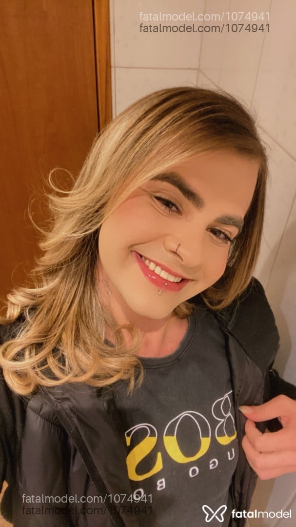 Acompanhante homem loira (o) de olhos mel - Kauan Rampasso Acompanhante homem loira (o) de olhos mel - Kauan Rampasso