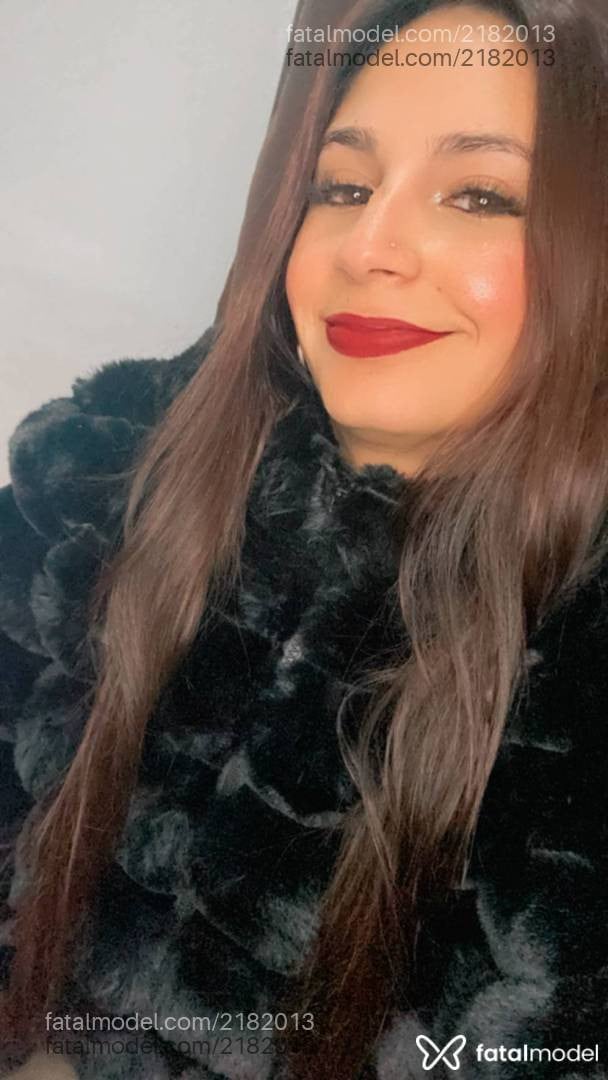 Acompanhante mulher com cabelo castanho de olhos mel - Angel