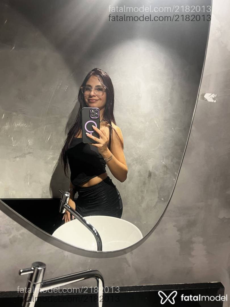 Acompanhante mulher com cabelo castanho de olhos mel em Teixeira de Freitas - Angel