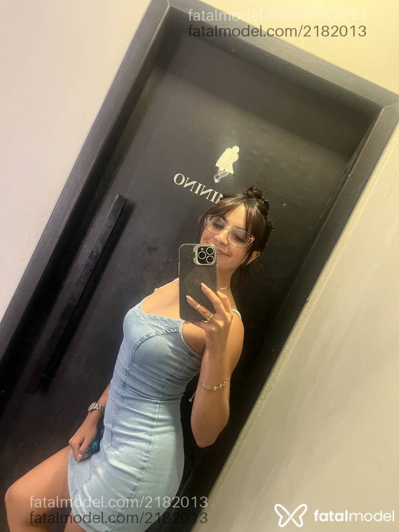 Acompanhante mulher com cabelo castanho de olhos mel - Angel