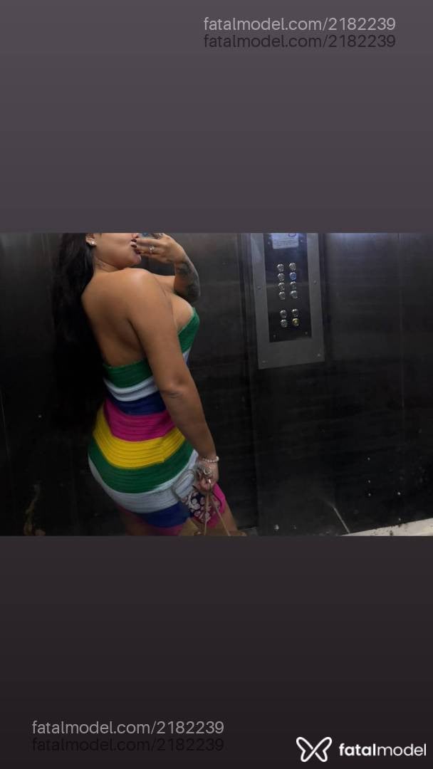 Acompanhante mulher com cabelo castanho de olhos castanhos - Bela