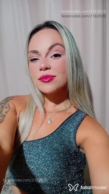 Acompanhante mulher loira (o) de olhos castanhos em Soledade Acompanhante mulher loira (o) de olhos castanhos em Soledade - Suellen