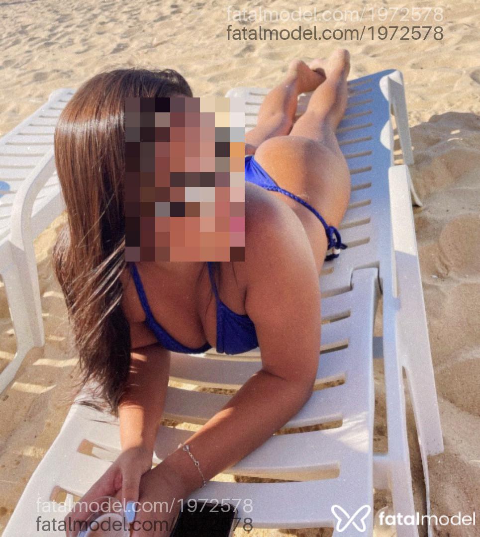 Acompanhante mulher morena (o) de olhos castanhos - Maya