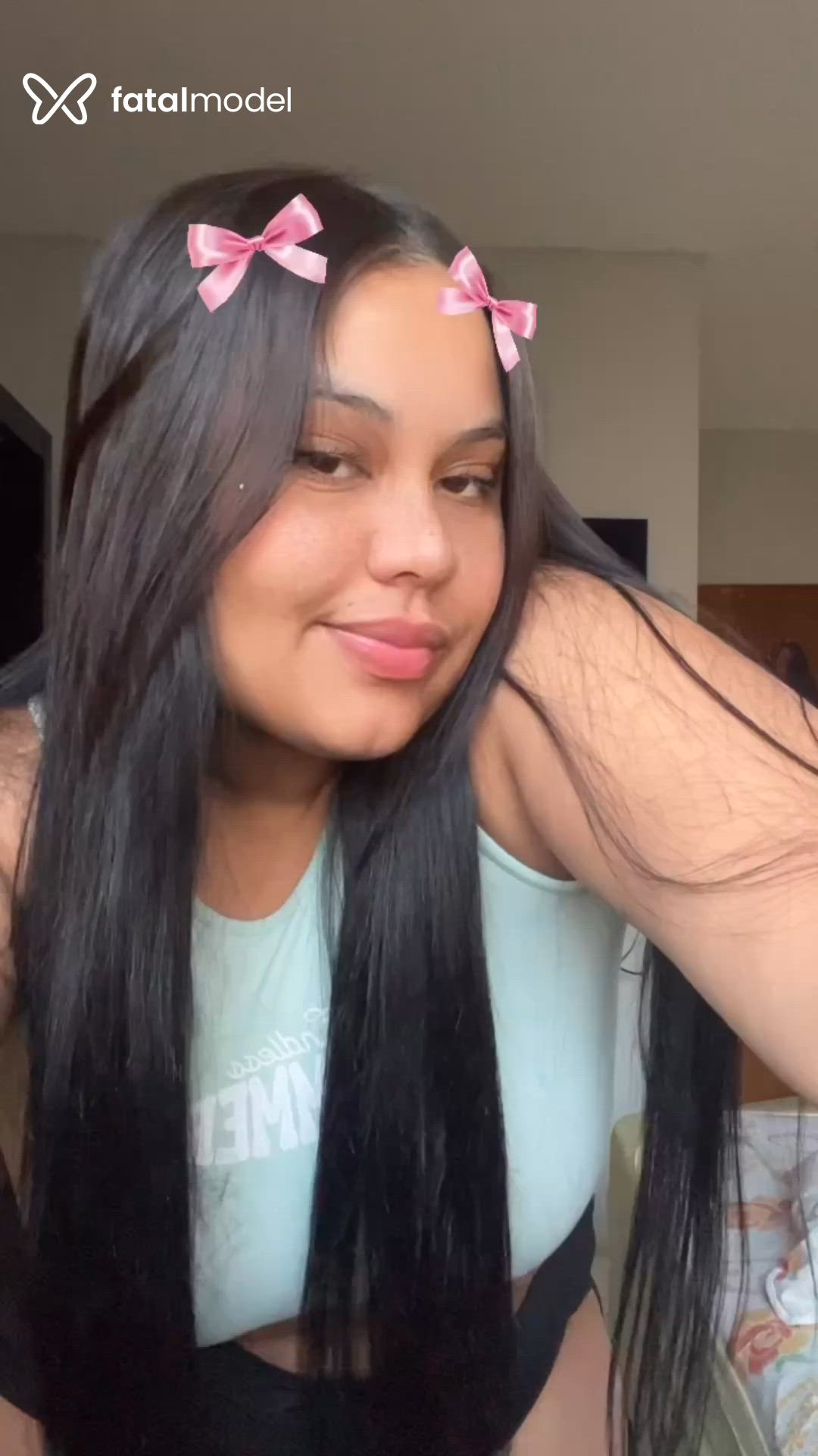 Acompanhante mulher com cabelo castanho de olhos castanhos em Aparecida de Goiânia Acompanhante mulher com cabelo castanho de olhos castanhos em Aparecida de Goiânia - Karol Lopes