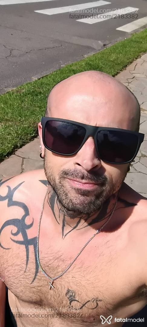 Acompanhante homem morena (o) de olhos castanhos - Dilcinho Moura