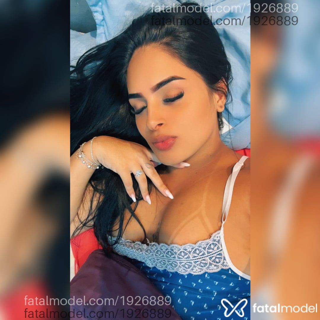 Acompanhante mulher trans morena (o) de olhos castanhos em Pouso Alegre - Bruna Muniz