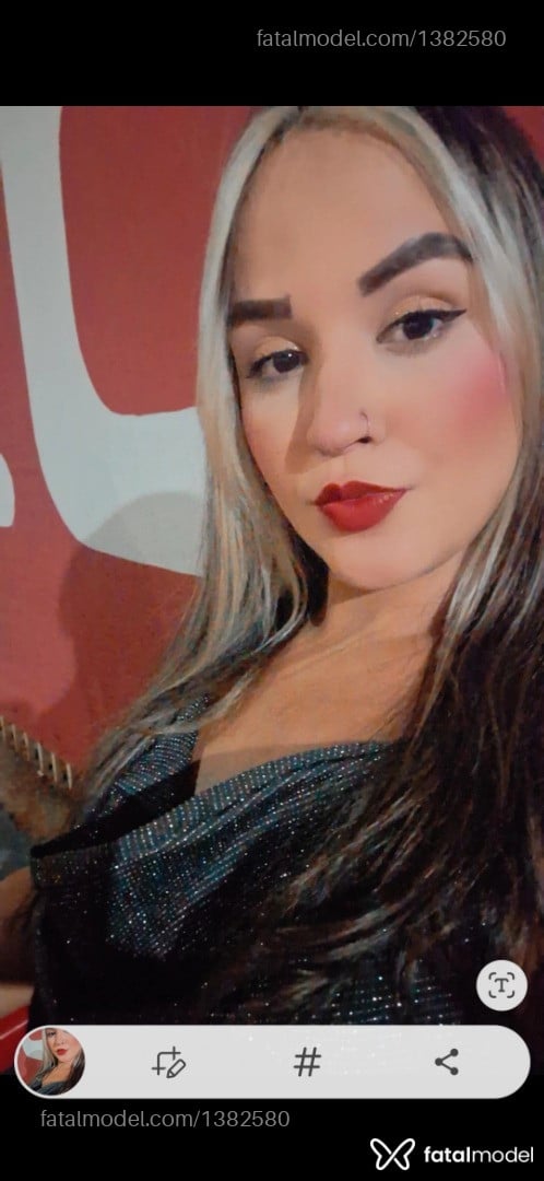 Acompanhante travesti loira (o) de olhos castanhos em Uberlândia - BRUNNA MENDES