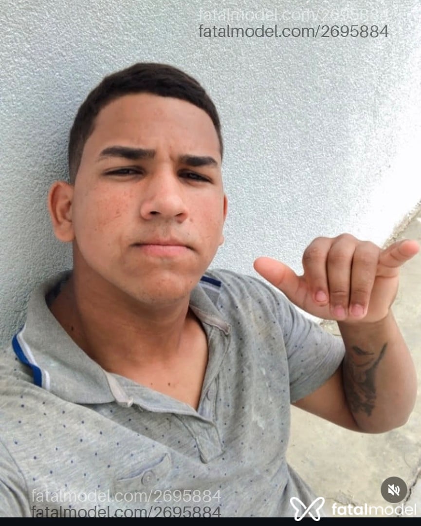 Acompanhante homem morena (o) de olhos castanhos em Ponta Grossa Acompanhante homem morena (o) de olhos castanhos em Ponta Grossa - Kauã Silva