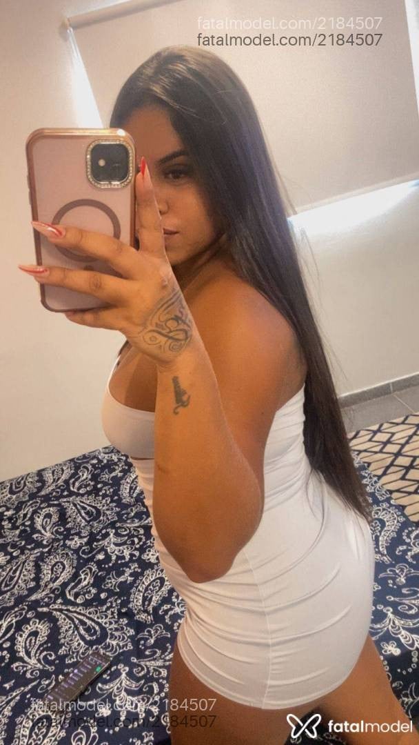 Acompanhante mulher morena (o) de olhos pretos - Agatha Ferraz