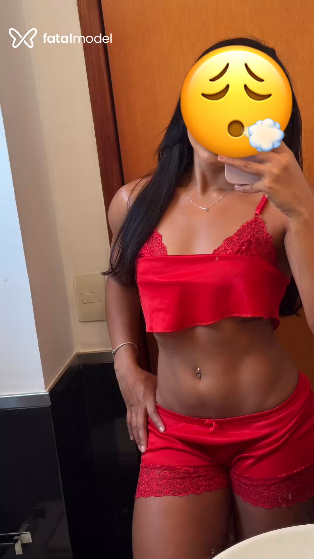 Acompanhante mulher morena (o) de olhos castanhos em Brasília Acompanhante mulher morena (o) de olhos castanhos em Brasília - Júlia Melo