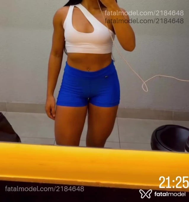 Acompanhante mulher morena (o) de olhos castanhos em Brasília Acompanhante mulher morena (o) de olhos castanhos em Brasília - Júlia Melo