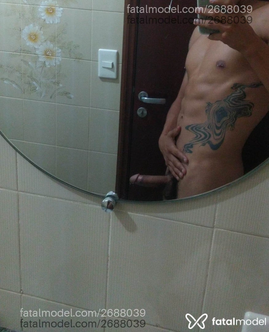 Acompanhante homem morena (o) de olhos pretos em São Paulo - Leitequente