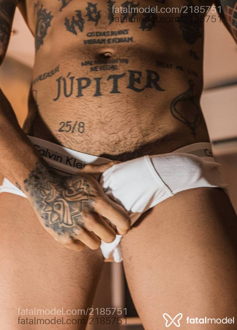 Acompanhante homem morena (o) de olhos castanhos em Rio de Janeiro - Júpiter