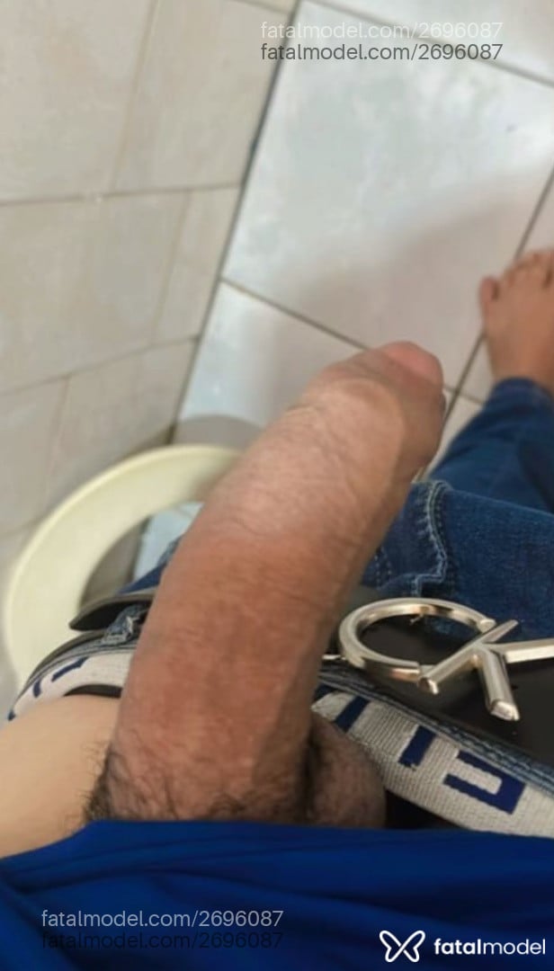 Acompanhante homem com cabelo castanho de olhos castanhos em Rio Branco - Vitor