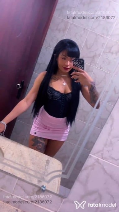 Acompanhante mulher com cabelo castanho de olhos castanhos em Belo Horizonte - Sarah Bratz