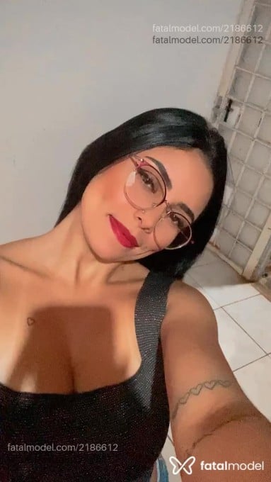 Acompanhante mulher loira (o) de olhos castanhos em Palhoça - Haghata